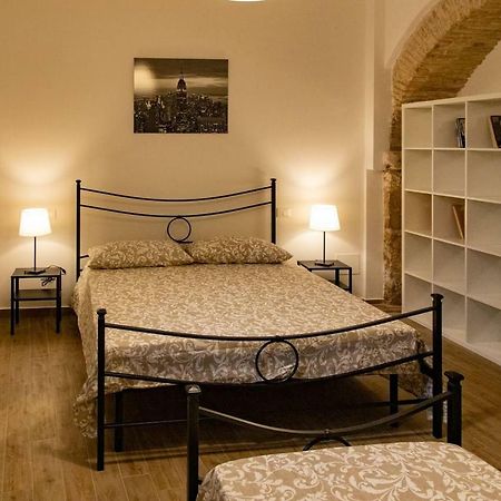 Casa Concerie Quattro Appartement Sulmona Buitenkant foto
